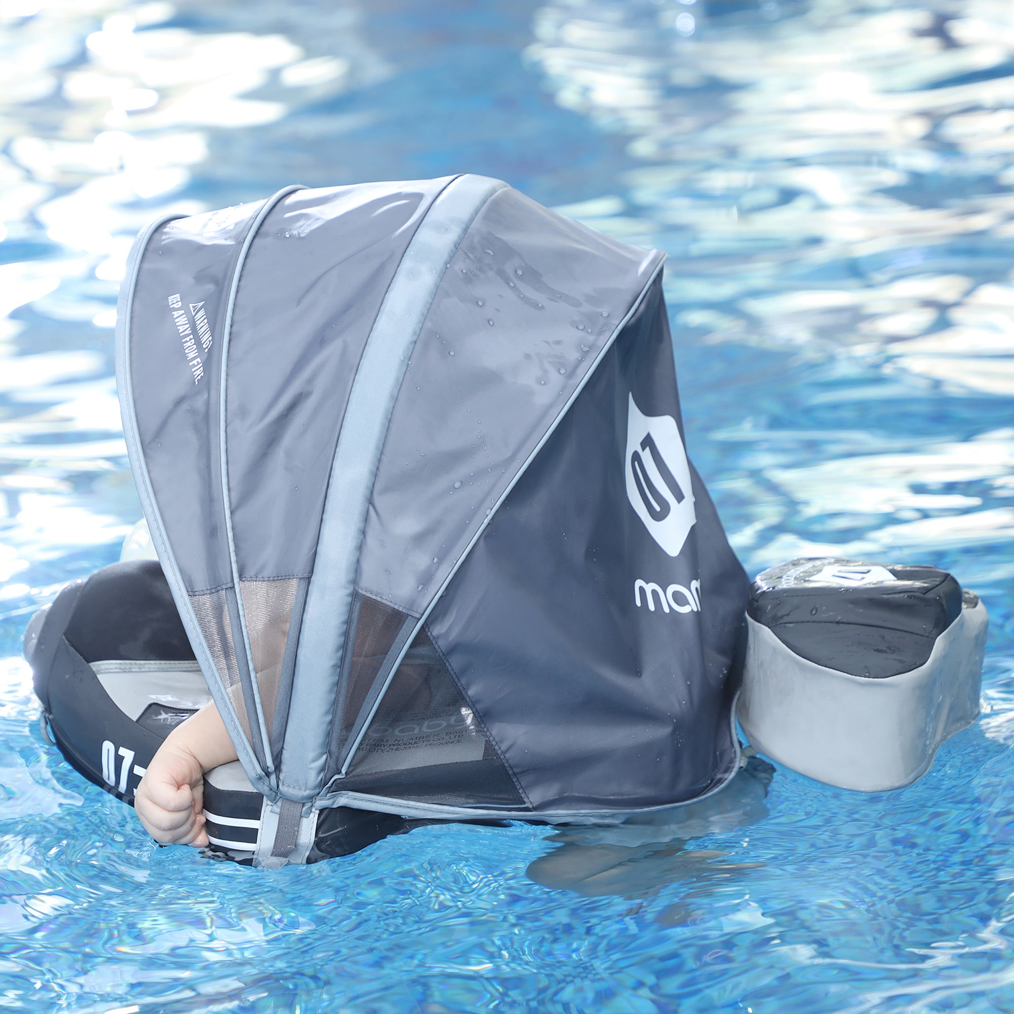 Airplane_Gray 03.jpg