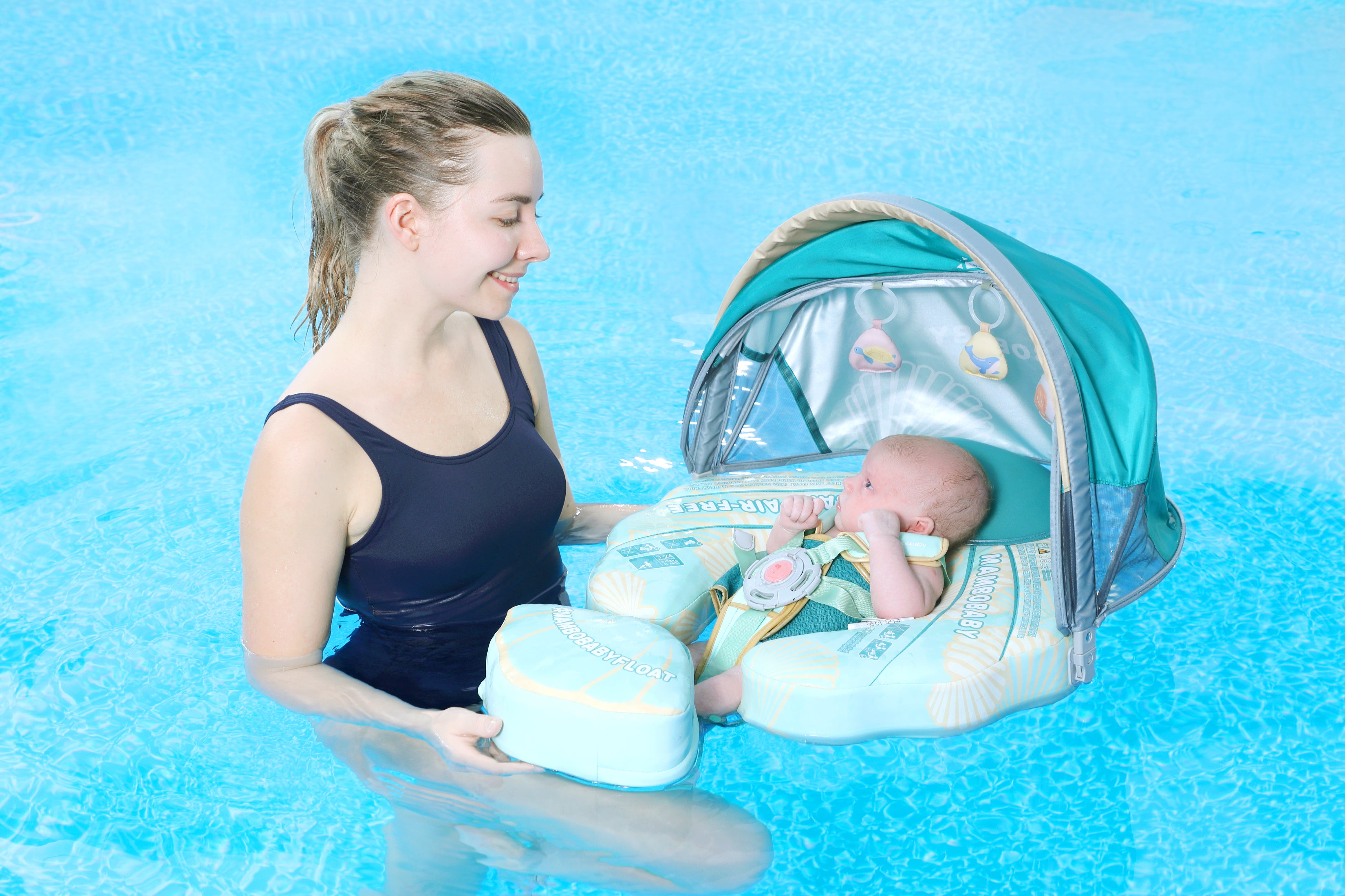 FoarmCore™ Baby Float Seashell with 3D UPF 50+ Sun Canopy