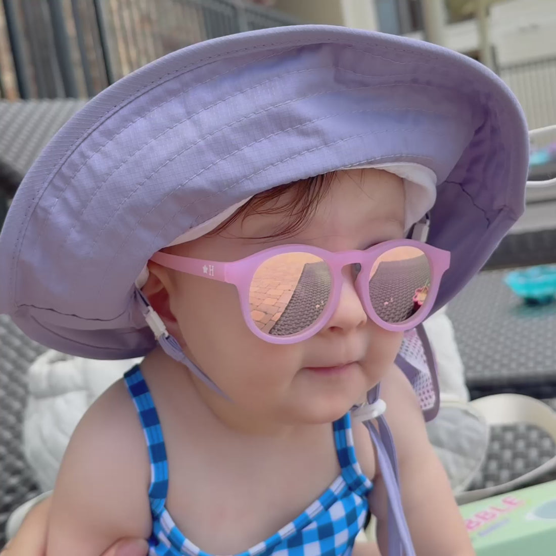 Pebble ColorShift™ Mirrored - Pink Frame