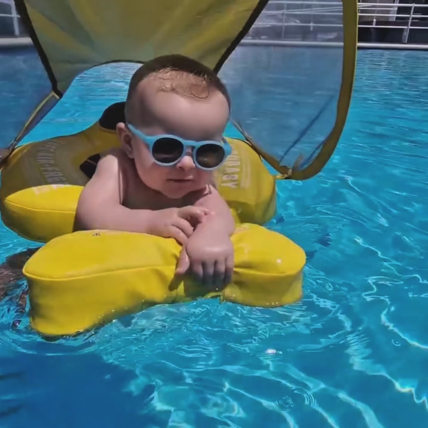 Pebble ColorShift™ - Grey Frame